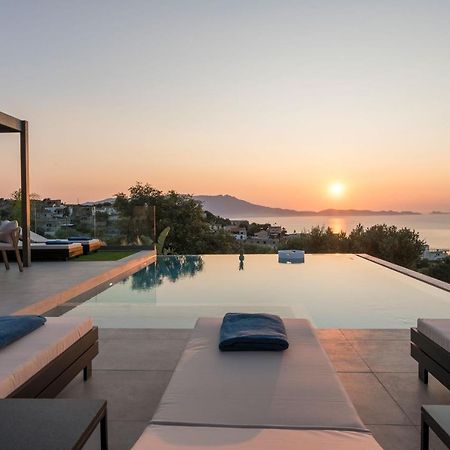 Villa Ekphrasis With Sea View And Jacuzzi Ravdhoúkha Zewnętrze zdjęcie