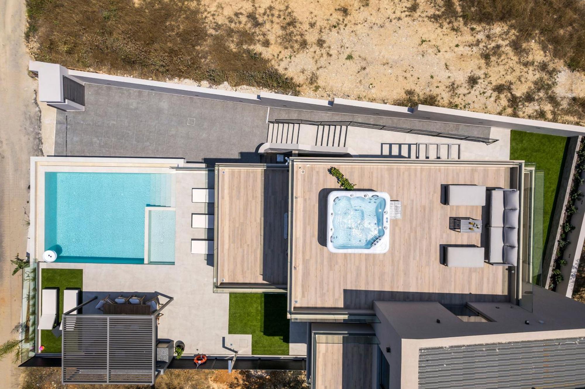 Villa Ekphrasis With Sea View And Jacuzzi Ravdhoúkha Zewnętrze zdjęcie